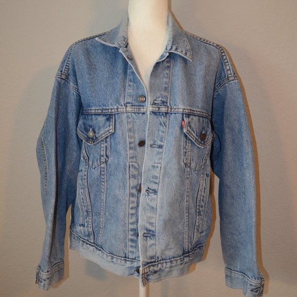 Levi's Other - Levi’s Vintage Denim Trucker Jacket Sz Large